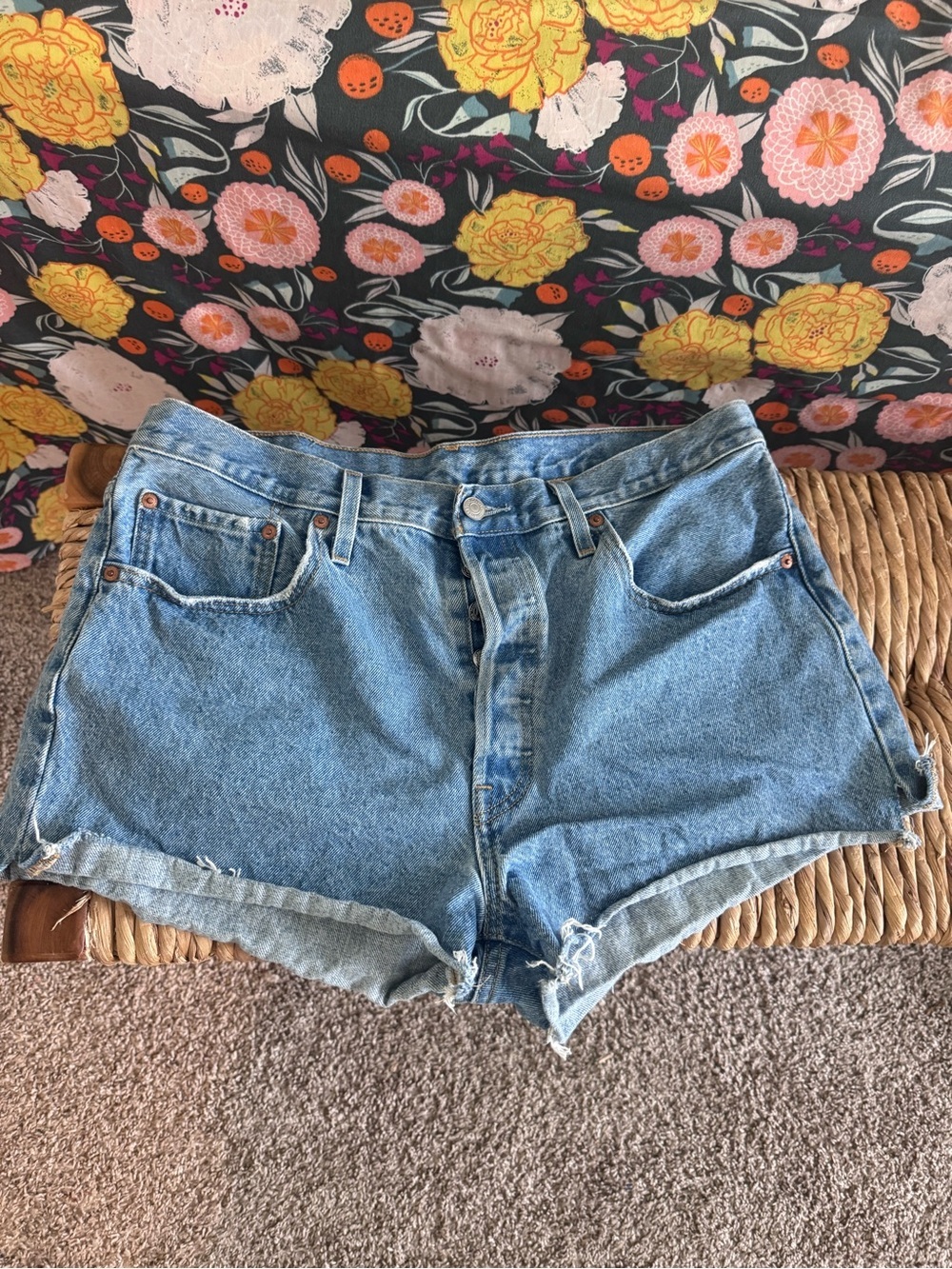 Levi’s Classic High-Rise Denim Shorts - Light Blue